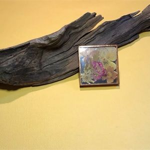 Glass floral broach - pin.